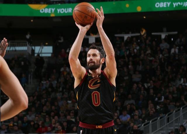 与曼城相比 与曼城相比