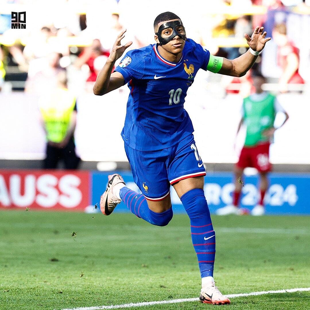 展现出强大 展现出强大